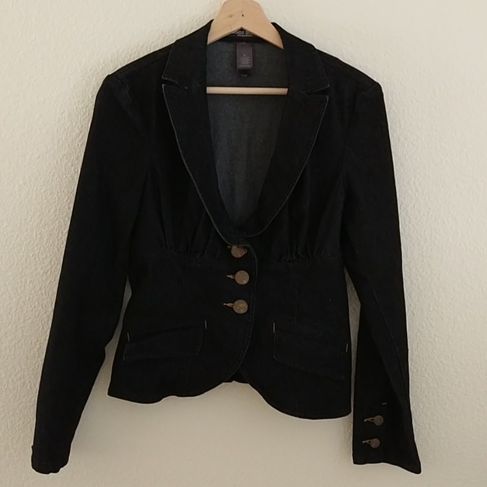 Bisou Bissou Fitted Jean Jacket